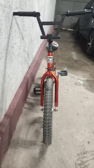 Продаю BMX Future, колёса 20" цена 6000