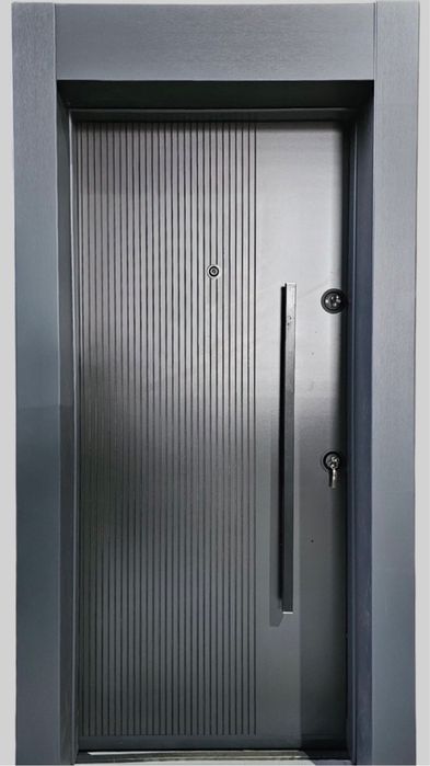 Входна врата с облякана каса -Gray Perge