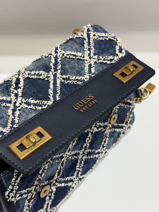 Продам сумку Guess