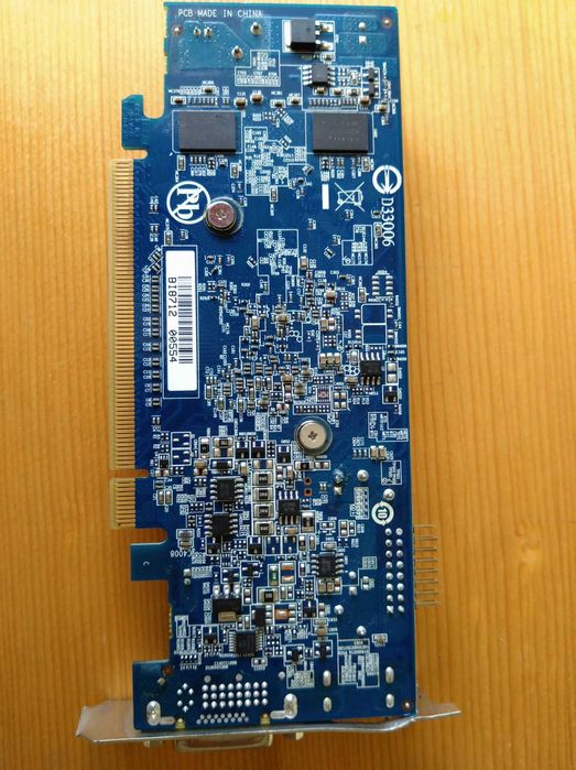 видеокарта AMD Radeon HD 7350 1GB GIGABYTE радиатор dvi-dl+hdmi