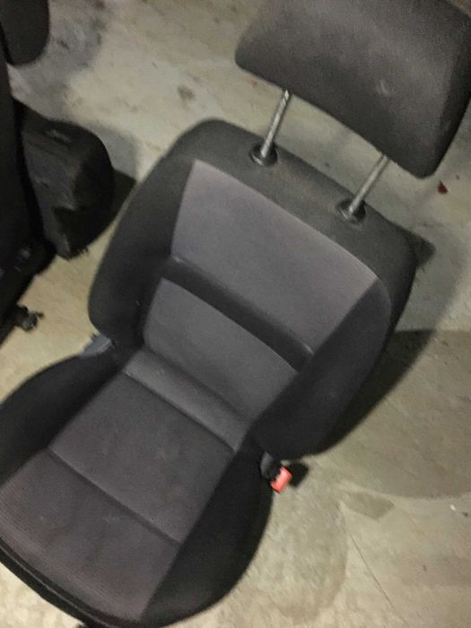 Interior scaune si banchete golf 4 cu 4 usi seat skoda 1 bora