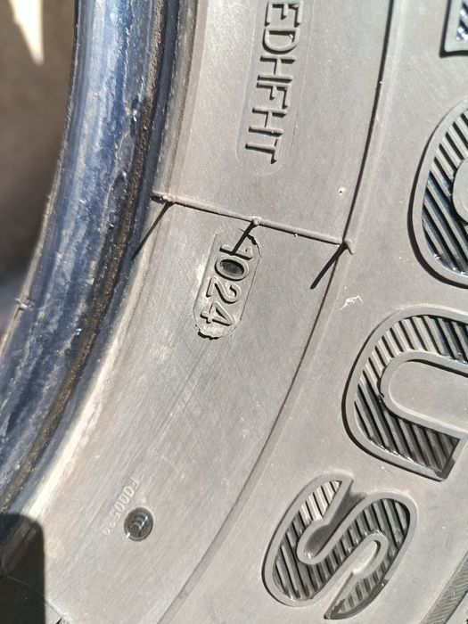 Шины  235 /70 /16