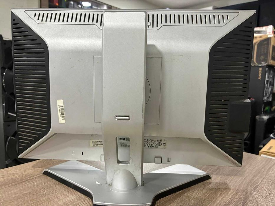 Монитор за PC DELL
