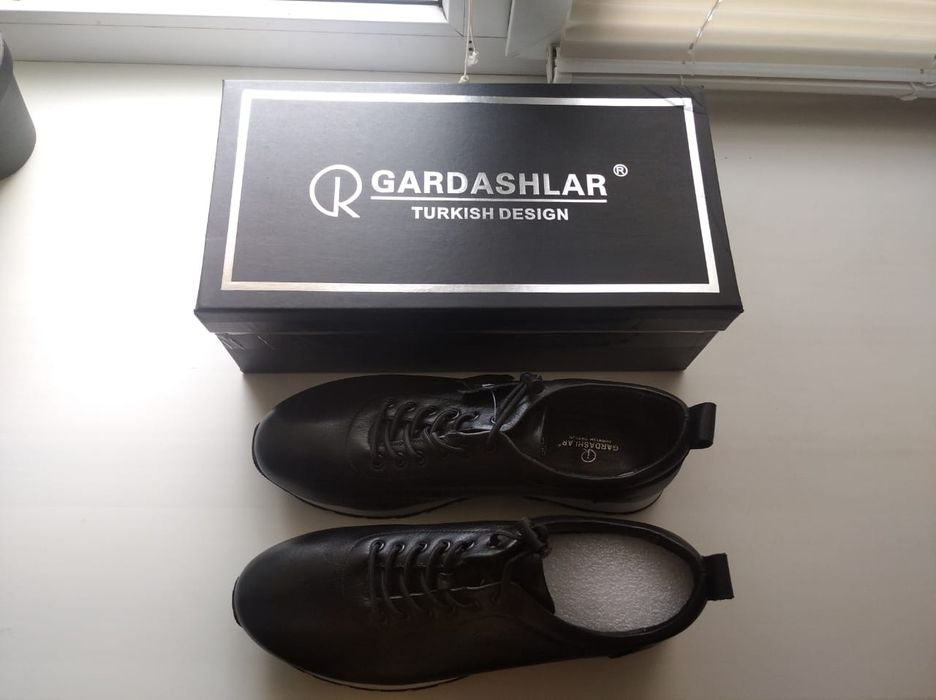 Новые кросовки мужские