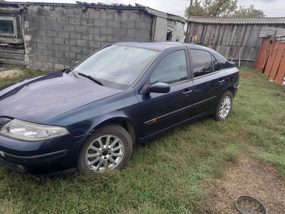 Продам рено лагуна 2,2002 1.8 об