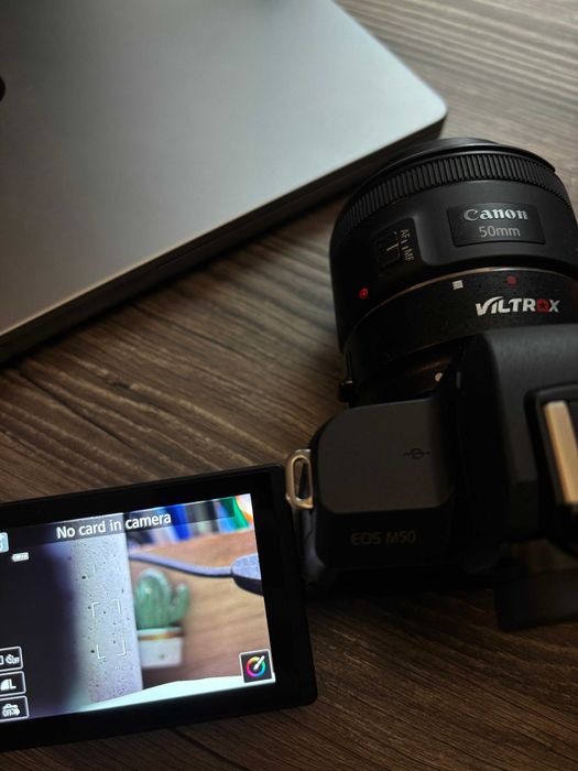 Canon M50 + obiectiv