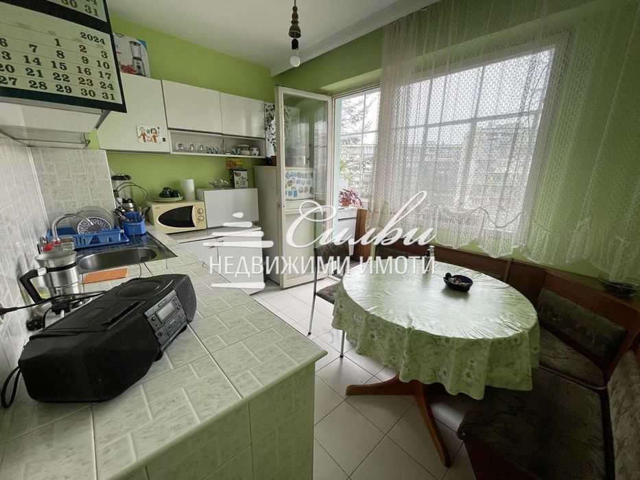 Продава се Тристаен апартамент в Шумен, Добруджански - 78 кв.м за 1210 €/кв.м - Снимка #4