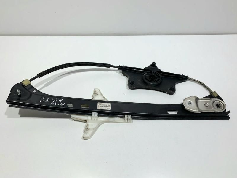 Macara geam electric dreapta spate Volkswagen Passat B8 3G9839462B Bre