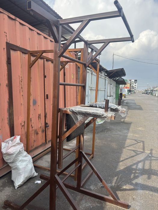 Турник брусья.