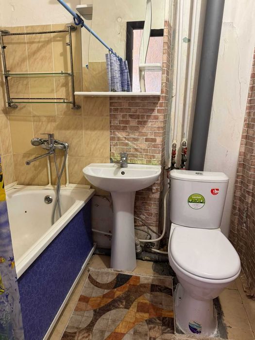 Продам квартиру р-н КЖБИ