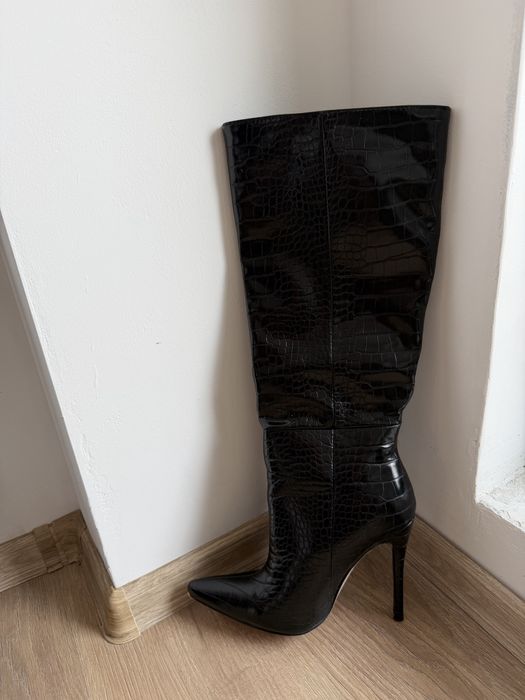 Ботиши на ток от имитация на крокодилска кожа