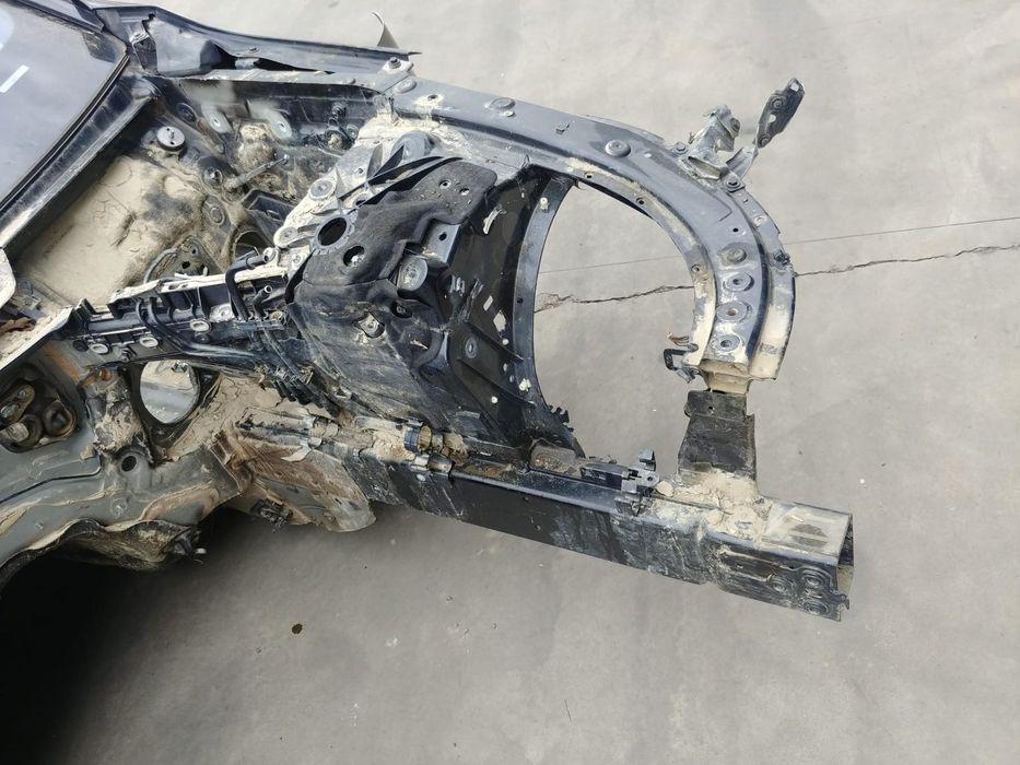 lonjeron stanga  bmw 7 g11  2019