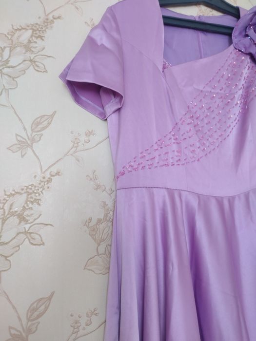 Продам шикарное платье