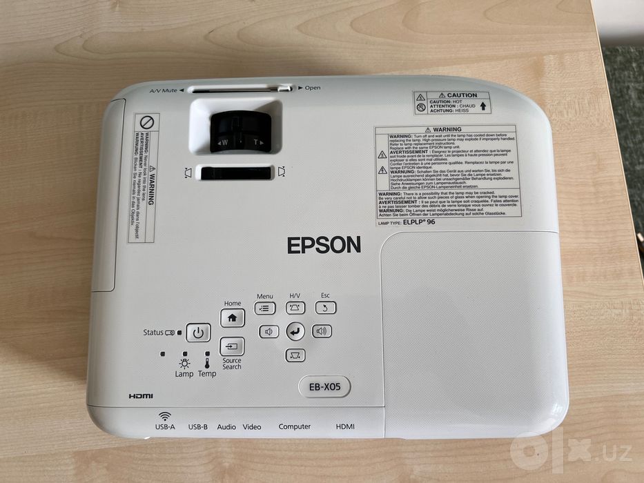 Proyektor Epson EB-X05
