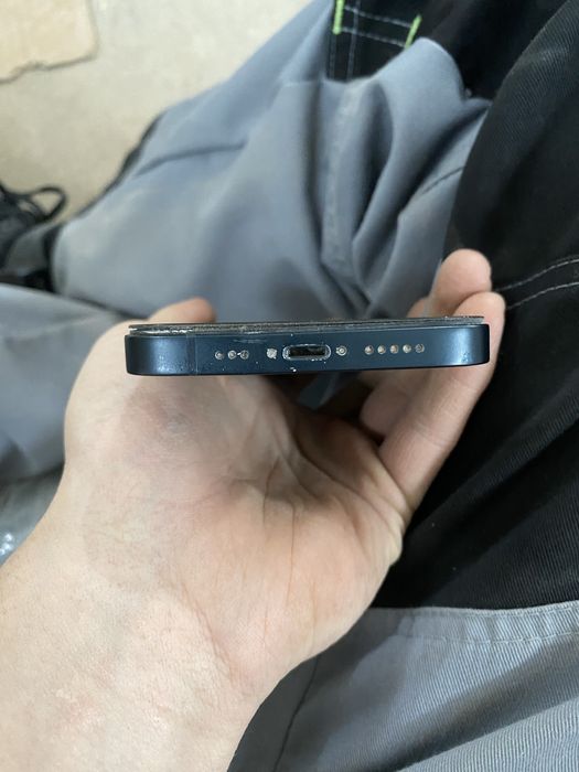 iPhone 13 с коробкой