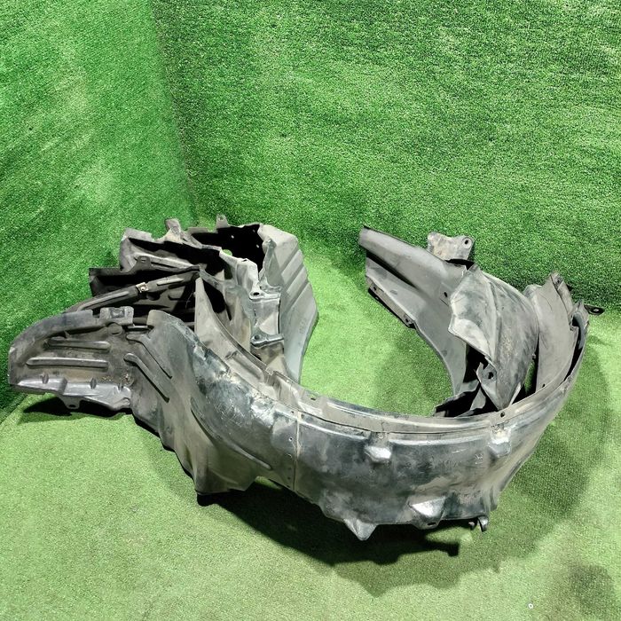 Продам Подкрыльник передний правый / левый Nissan Cefiro / Maxima А32