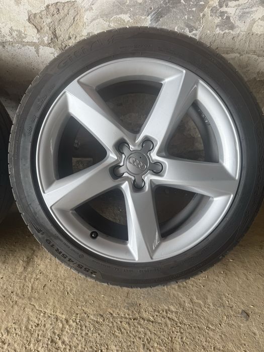 Оригинални Джанти с чисто нови гуми Audi