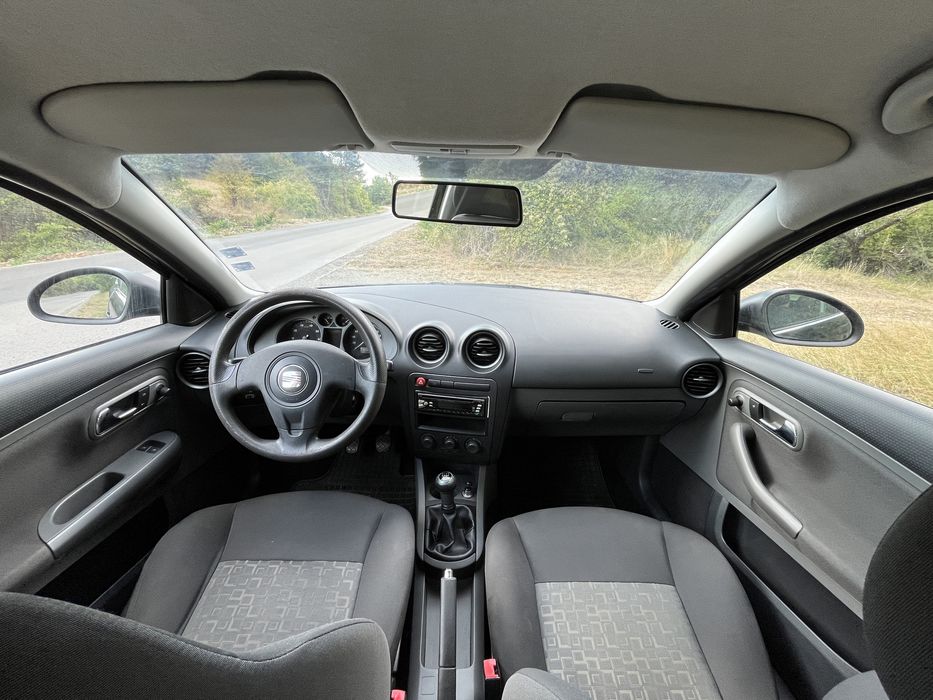 Seat ibiza 1.2 бензин