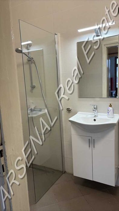 Дава се под наем Двустаен апартамент в София, Център - 75 кв.м за 500 € - Снимка #4