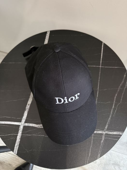 Sapca Dior dupe