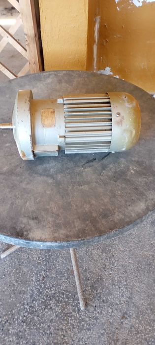 Електро мотор немски