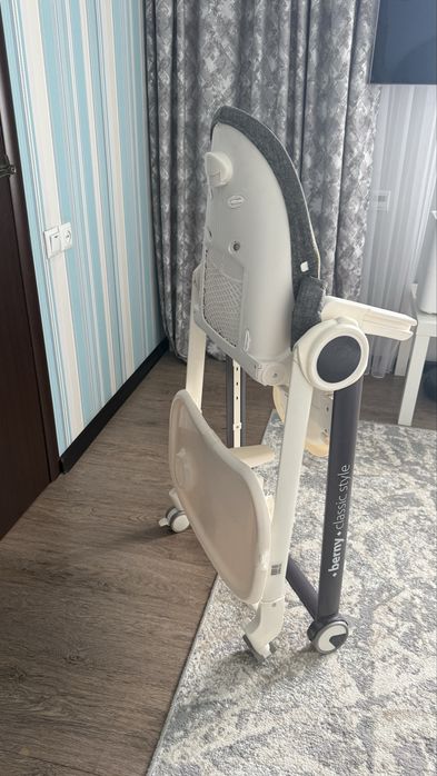 Стул для кормления
