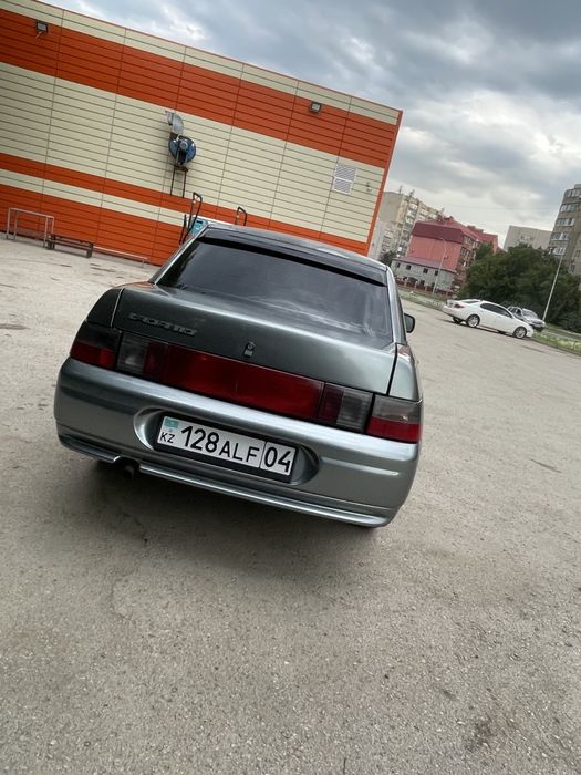 Продам ваз2110 год2006