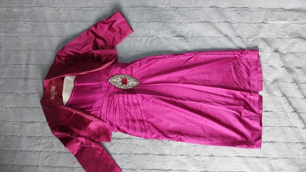 Брендовое шёлковое платье Dayi   размер S