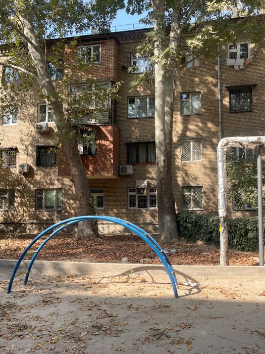 Мнтро Новза 1-я линия по Мукими продаётся 1-на комнатная кв-ра 1 этаж