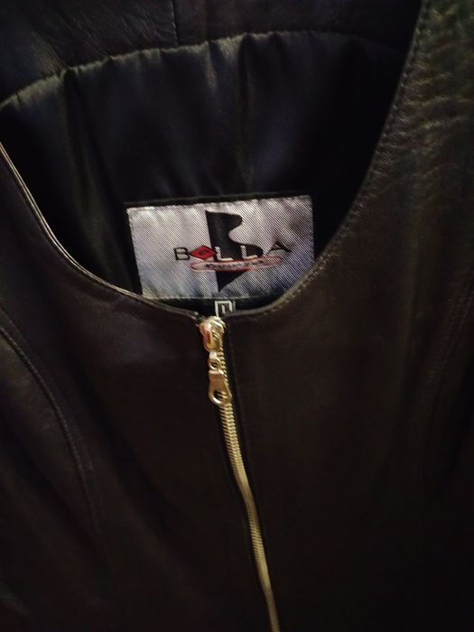 Жилетка кожаная 46 р.