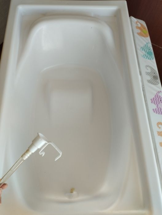 Бебешки повивалник и вана с ергономична стойка