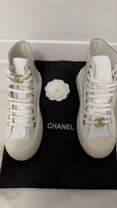 Adidasi/Tenesi chanel noi