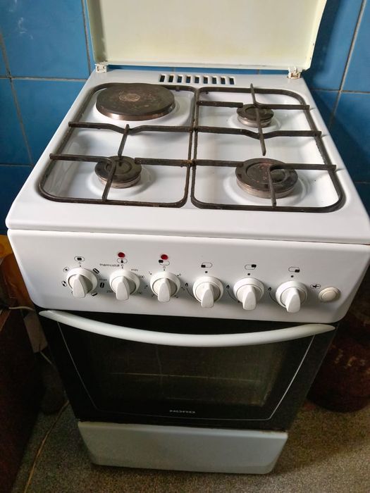 Продам срочно б/у газ.плита ( духовка)