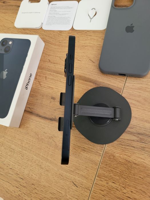 iPhone 13 128GB.