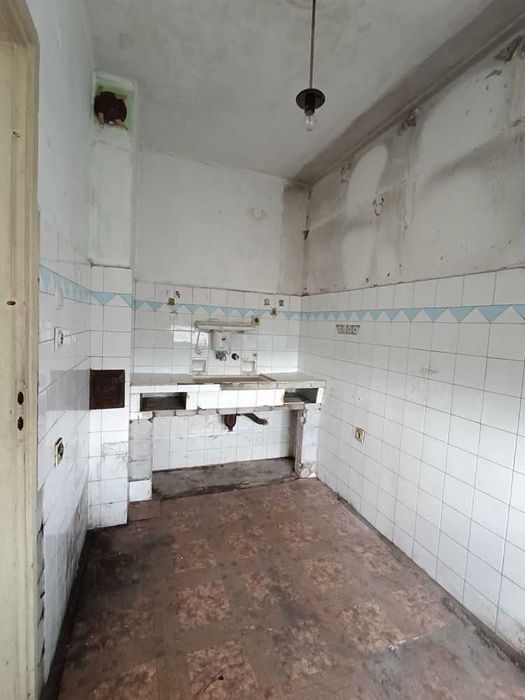 Продава се Тристаен апартамент в Велико Търново, Център - 100 кв.м за 1315 €/кв.м - Снимка #7