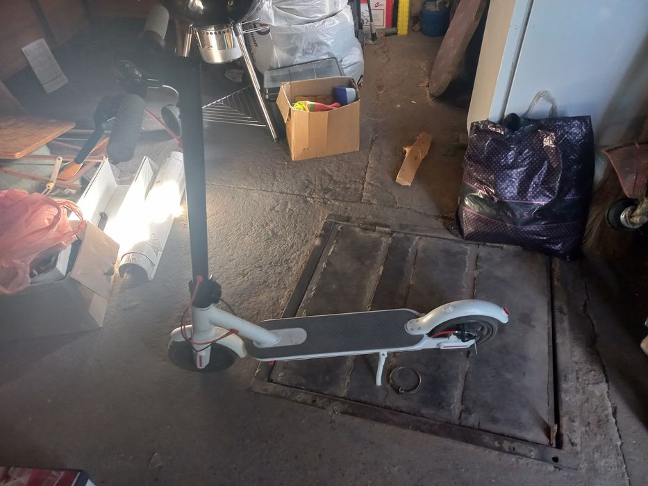 Продам самокат элктр. 60000т.т.