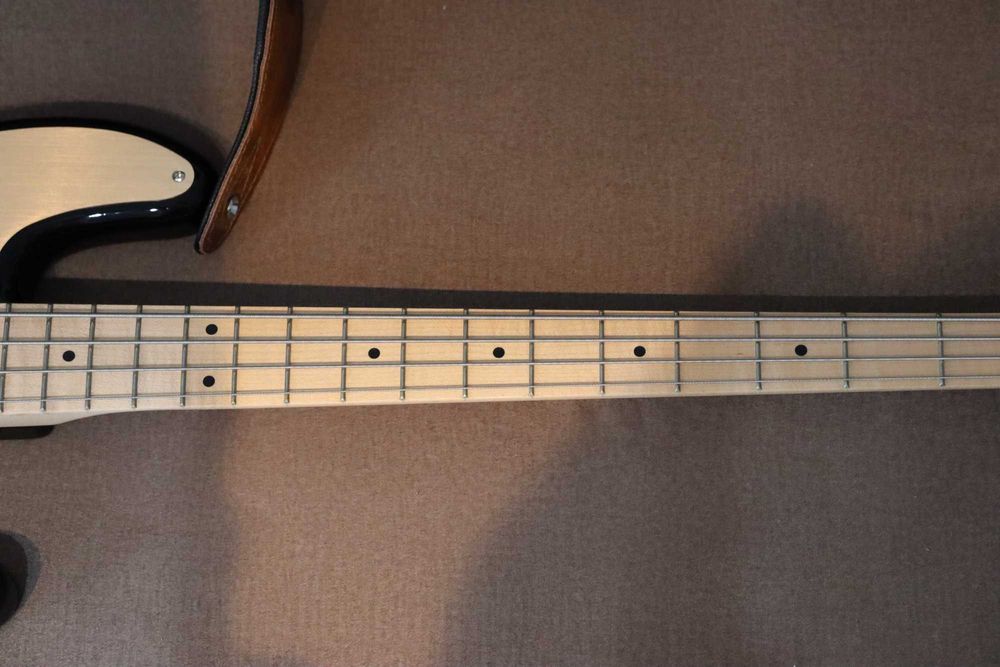 Bass - Fender Squier Paranormal Jazz Bass '54 Gold Anodized Pickguard