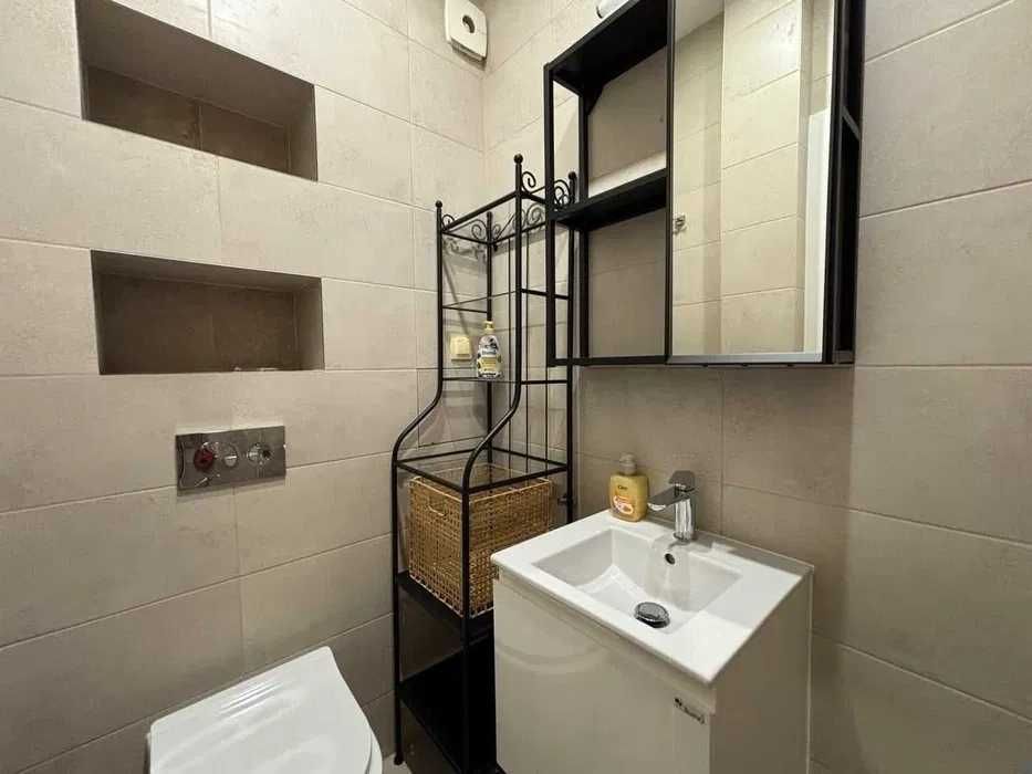 Дава се под наем Двустаен апартамент в София, Център - 65 кв.м за 500 € - Снимка #5