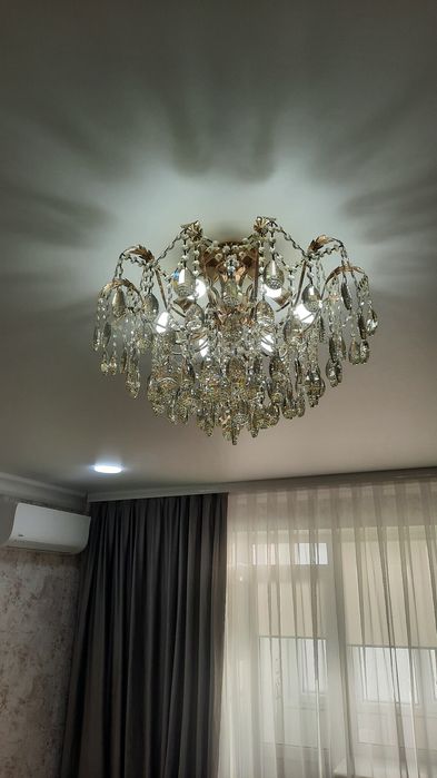 Люстра, б/у в хорошем состоянии