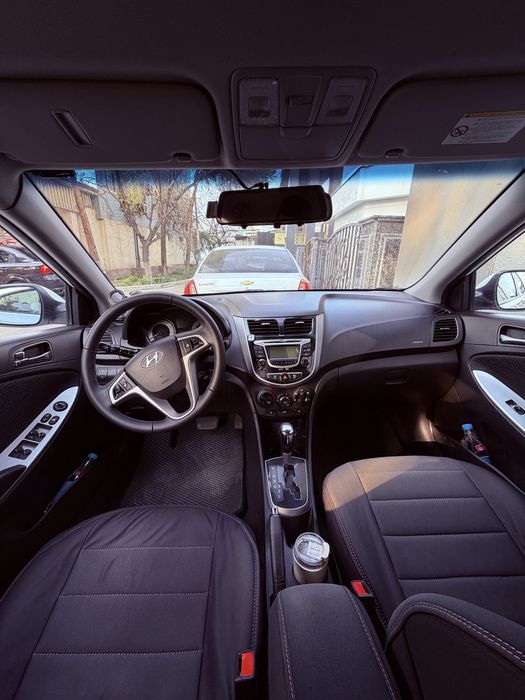 Hyundai Accsent 2011
