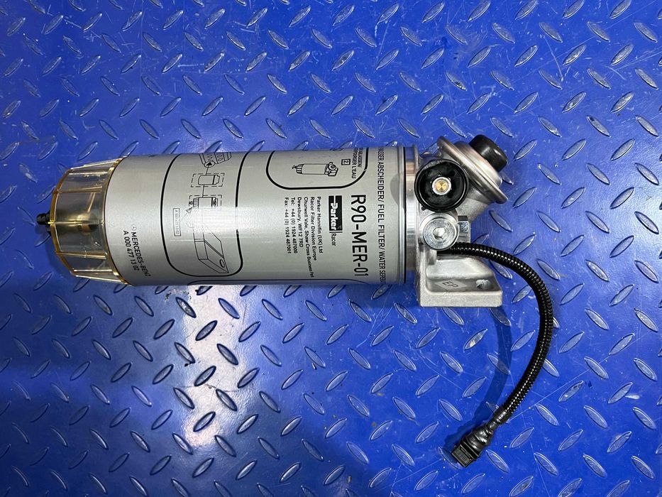 Separator Apa combustibil Mercedes Benz Actros A0004771302