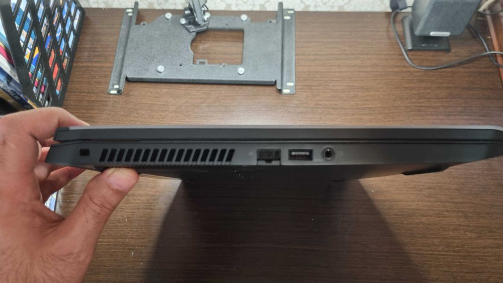 ноутбук игровой Dell Alienware 17