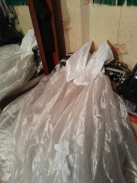 Продам свадебное платье
