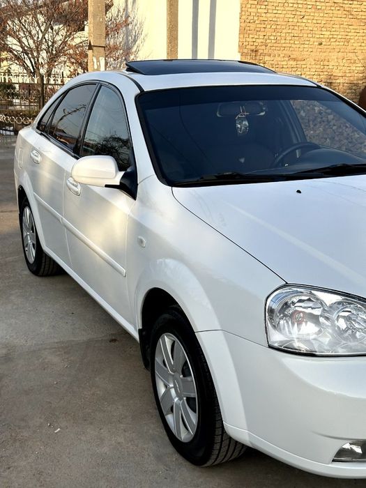 Laccetik 1.8 avtomatik