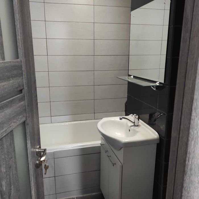 Proprietar garsoniera zona Titan,5/10