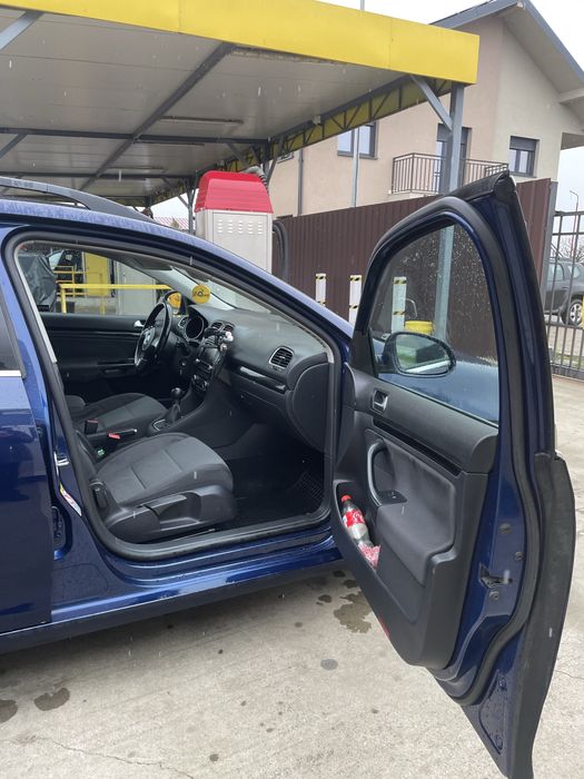 Vând Golf6,1.6tdi