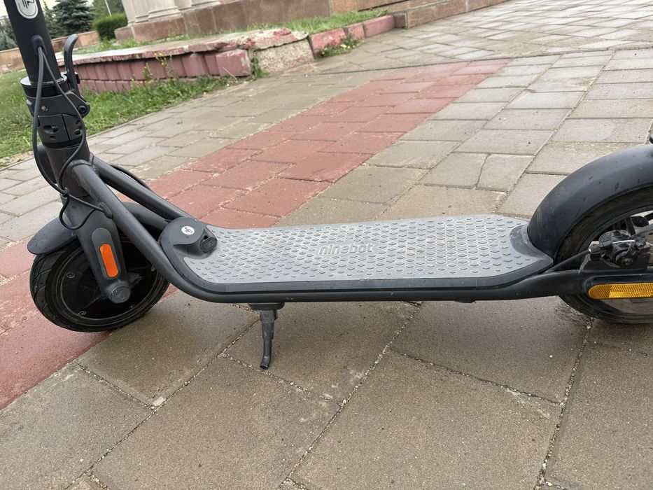 Ninebot KickScooter F40