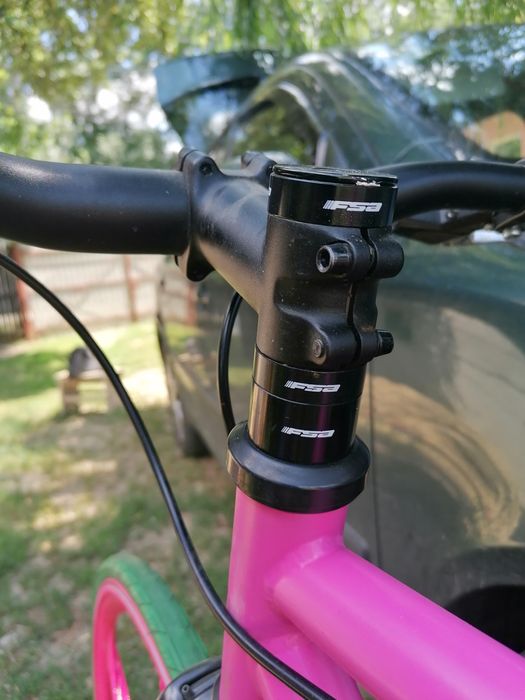 Bicicleta semicursiera