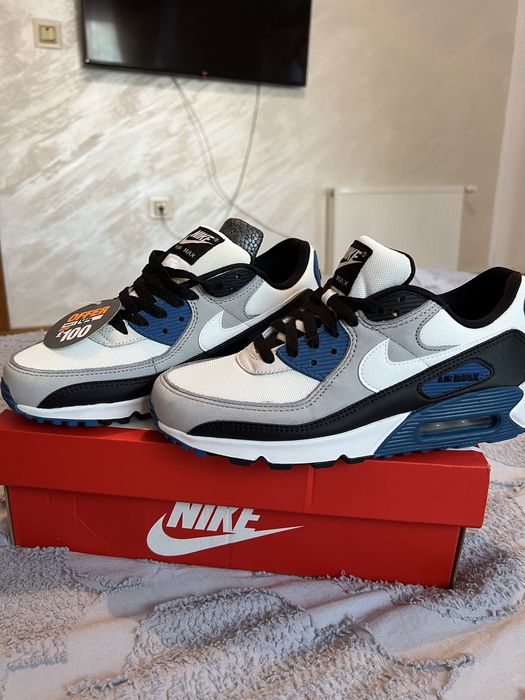 Adidasi Nike de barbatii marimea 39