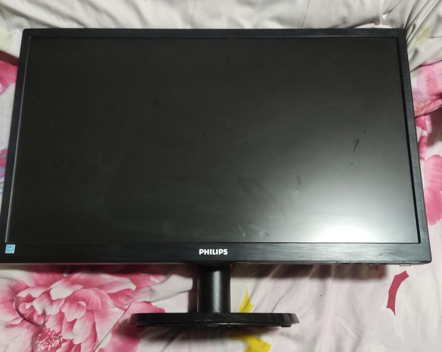 Монитор Philips 24 дюйма